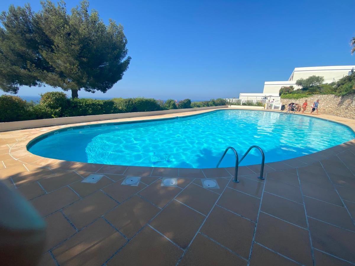 Superbe T2 44M2 - Grande Terrasse Vue Mer Panoramique Exceptionnelle Piscine - Parking Bandol Kültér fotó